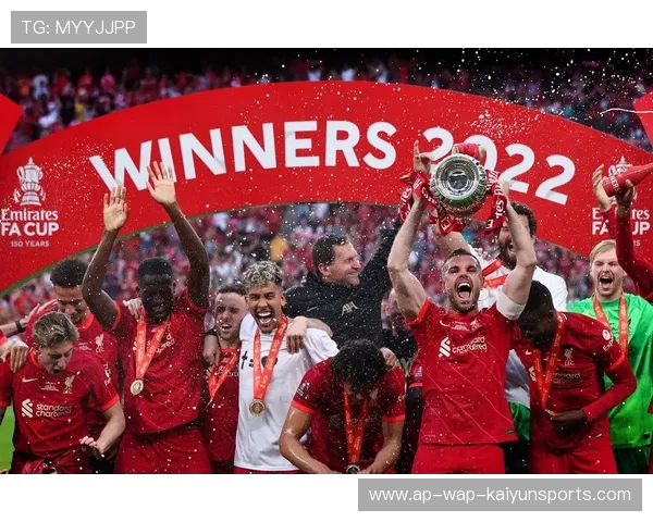 利物浦官方：斯洛特获2025西北足球奖最佳主帅，利物浦足总杯冠军