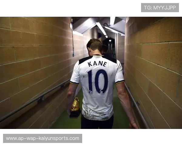 德甲拜仁边路传中频繁,门前高点优势被利用的训练之路